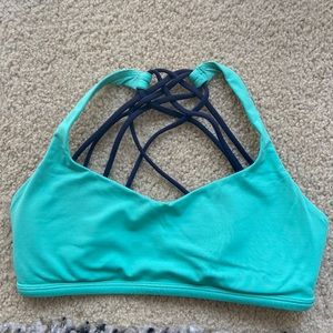 Free to be wild sports bra
